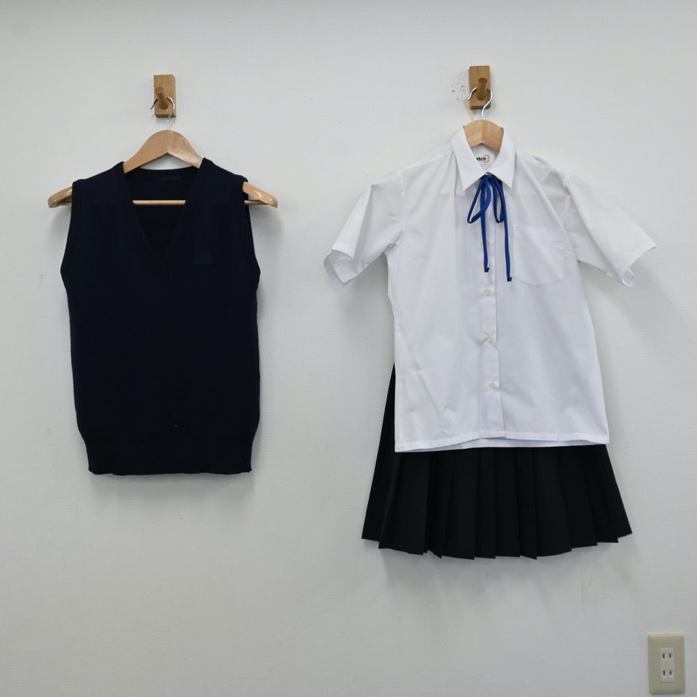 【中古】市立守山中学校 女子制服 5点（シャツ・ニットベスト・スカート・スカート）sf012412