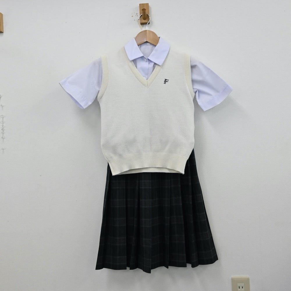 【中古】埼玉県 熊谷市立富士見中学校 女子制服 3点（シャツ・ニットベスト・スカート）sf012438