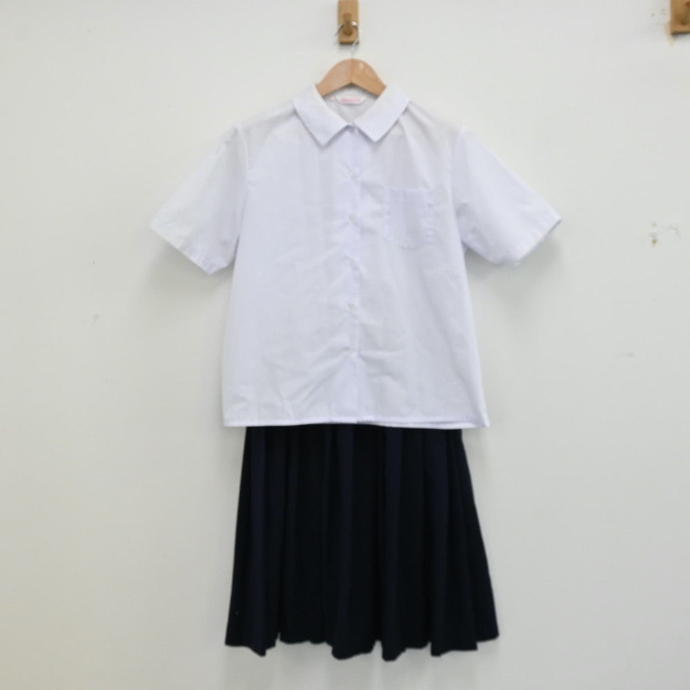 【中古】群馬県 前橋市立南橘中学校 女子制服 2点（シャツ・スカート）sf012525