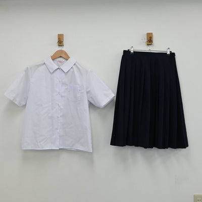 【中古】群馬県 前橋市立南橘中学校 女子制服 2点（シャツ・スカート）sf012525