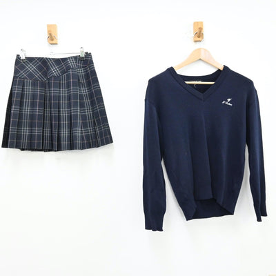 【中古】大阪府 北摂つばさ高等学校 女子制服 2点（ニット・スカート）sf012544