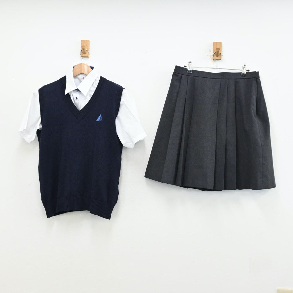 【中古】神奈川県 アレセイア湘南高等学校 女子制服 3点（シャツ・ニット・スカート）sf012598