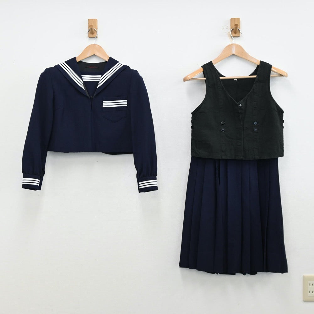 【中古】兵庫県 神戸私立甲南女子高等学校 女子制服 2点（セーラー服・スカート）sf012606