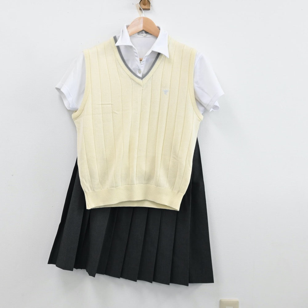 【中古】山形県 東海大学山形高等学校 女子制服 3点（シャツ・ニット・スカート）sf012622