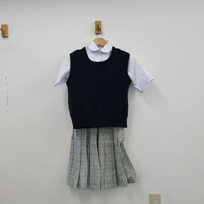 【中古】東京都 頌栄女子学院 中学校・高等学校 女子制服 4点（シャツ・ニットベスト・スカート）sf012728