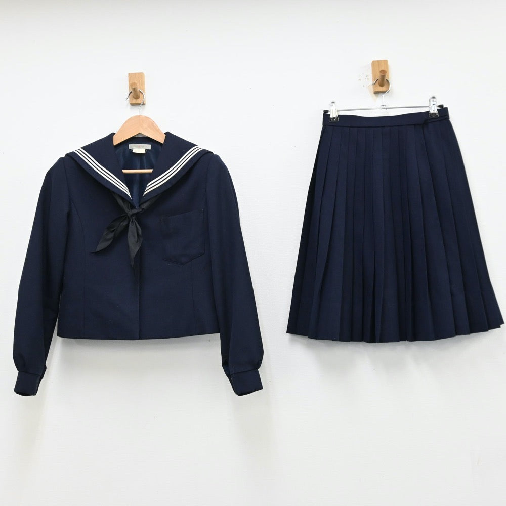 【中古】和歌山県 和歌山市立西脇中学校 女子制服 4点（セーラー服・スカート・スカート）sf012745