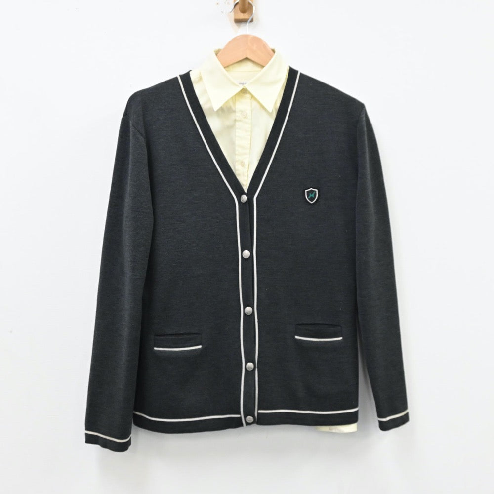 【中古】東京都 八王子学園八王子高等学校 女子制服 2点（ニット・シャツ）sf012770