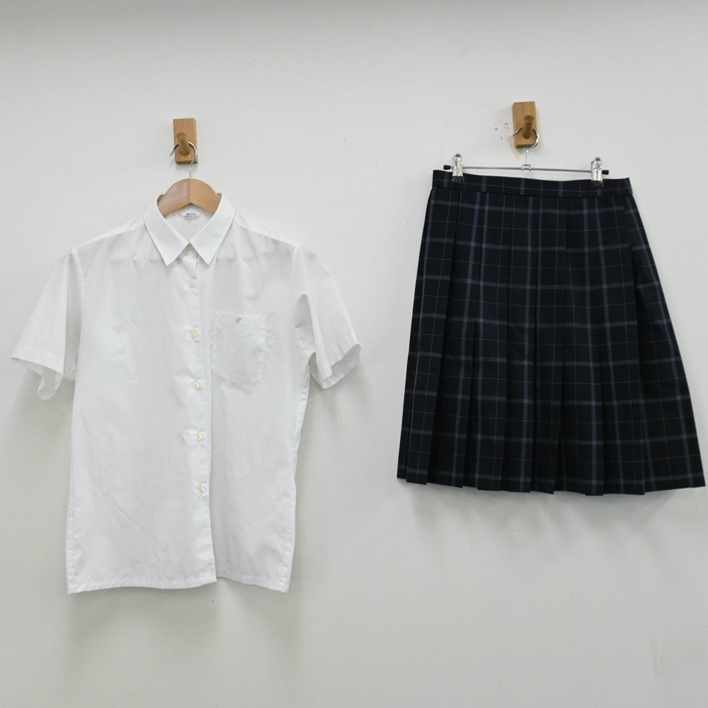 【中古】神奈川県 鶴見大学附属高等学校 女子制服 2点（シャツ・スカート）sf012784