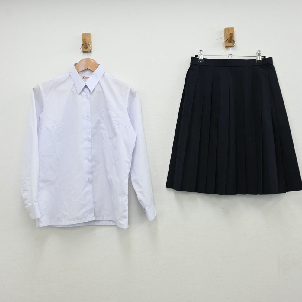 【中古】滋賀県 栗東西中学校 女子制服 2点（シャツ・スカート）sf012816