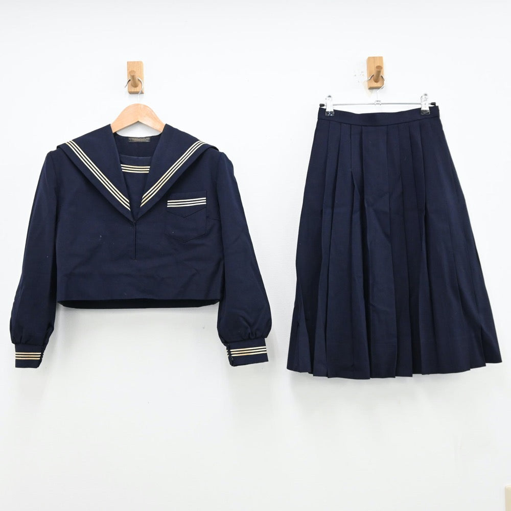 【中古】大阪府 茨木高等学校 女子制服 2点（セーラー服・スカート）sf012817