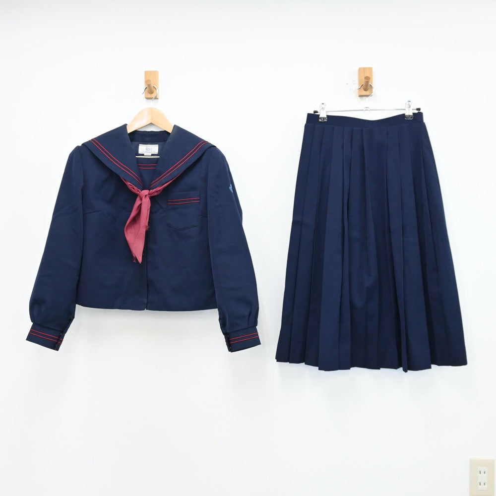 【中古】鹿児島県 鹿児島県枕崎市立桜山中学校 女子制服 2点（セーラー服・スカート）sf012878