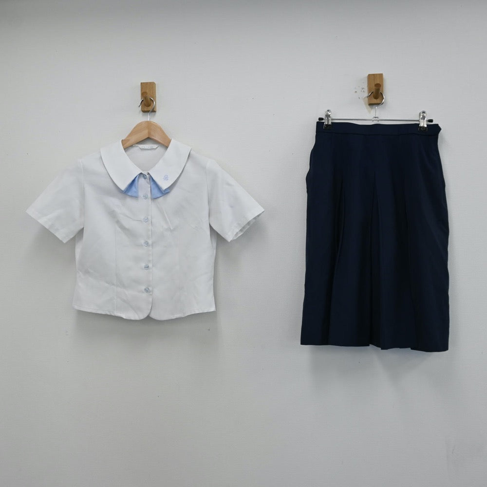 【中古】秋田県 秋田聖霊短期大学付属高等学校 女子制服 3点（シャツ・スカート）sf012884