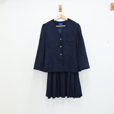 【中古】埼玉県 埼玉県久喜市立鷲宮東中学校 女子制服 2点（ブレザー・ジャンパースカート）sf012894