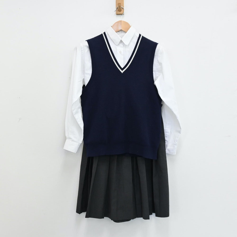 【中古】滋賀県 滋賀県立野洲高等学校 女子制服 3点（シャツ・ニットベスト・スカート）sf012920