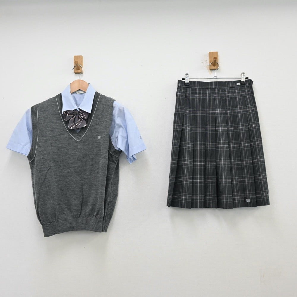 【中古】東京都 町田総合高等学校 女子制服 4点（シャツ・ニットベスト・スカート）sf013085