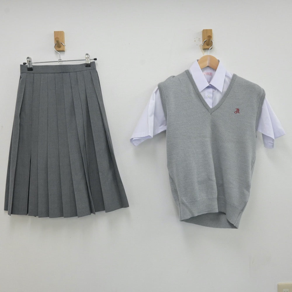 【中古】埼玉県 青木中学校 女子制服 3点（シャツ・ニットベスト・スカート）sf013267