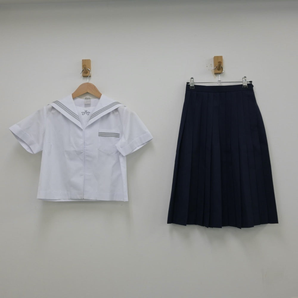 【中古】兵庫県 豊岡北中学校 女子制服 2点（セーラー服・スカート）sf013332