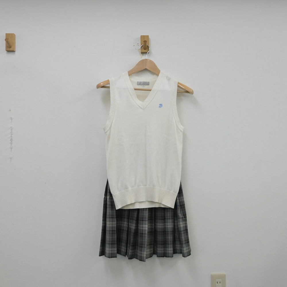 【中古】埼玉県 淑徳与野高等学校 女子制服 5点（シャツ・シャツ・ニットベスト・スカート）sf013342