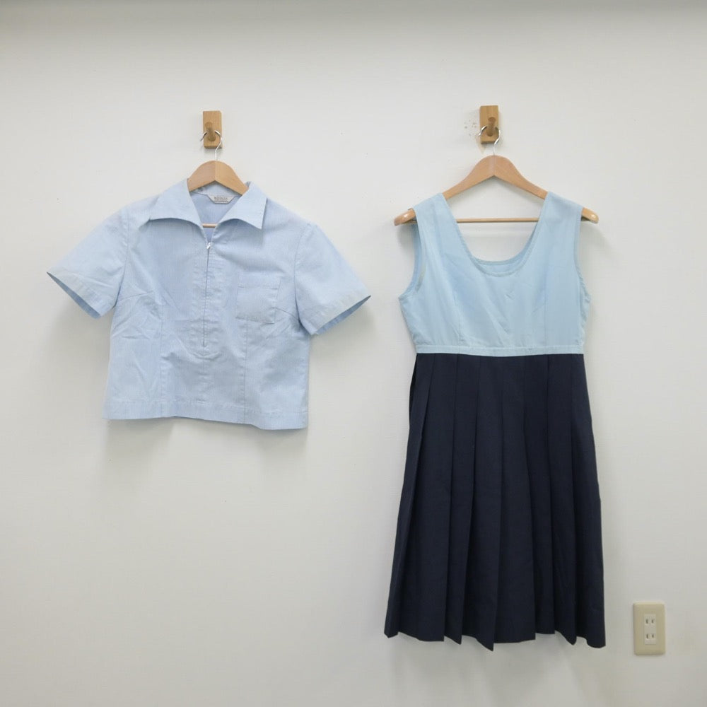 【中古】熊本県 必由館高等学校 女子制服 4点（シャツ・シャツ・ニットベスト・ジャンパースカート）sf013357