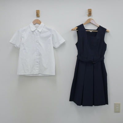 【中古】東京都 純心女子高等学校 女子制服 2点（シャツ・ジャンパースカート）sf013405