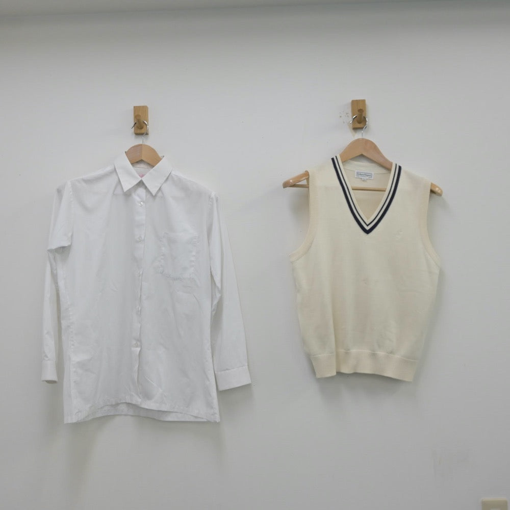 【中古】茨城県 藤代高等学校 女子制服 3点（シャツ・ニットベスト・スカート）sf013674