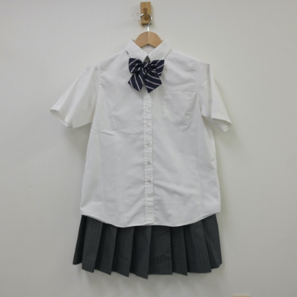 【中古】東京都 私立岩倉高等学校 女子制服 4点（シャツ・スカート）sf013730