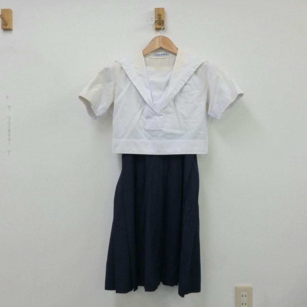 【中古】福岡県 折尾愛真高等学校 女子制服 2点（セーラー服・スカート）sf013892