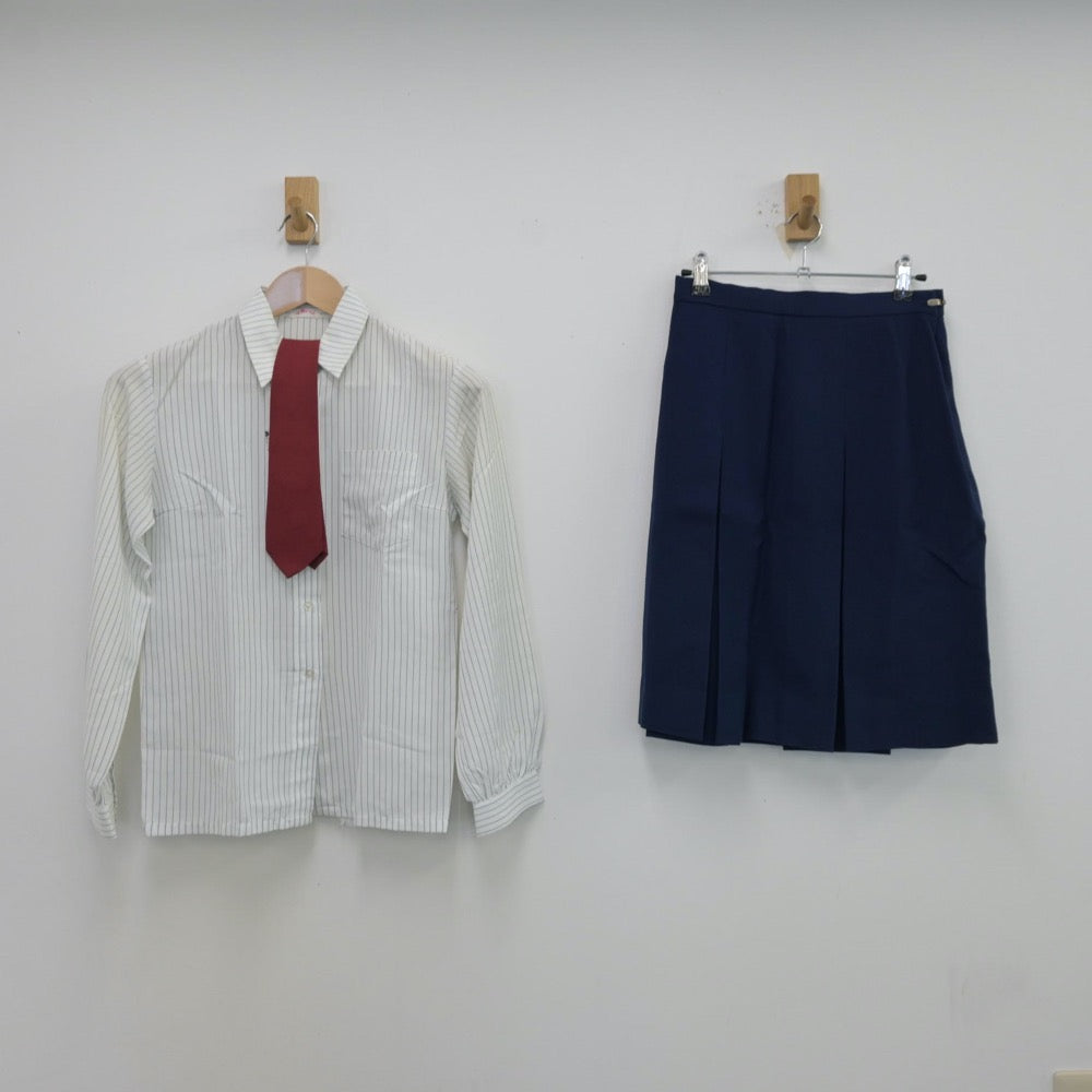 【中古】熊本県 熊本学園大付属高等学校 女子制服 4点（ブレザー・シャツ・スカート）sf013974