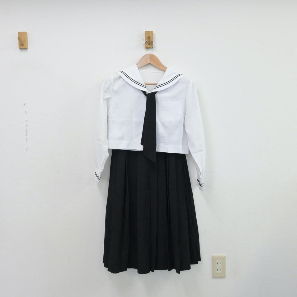 【中古】群馬県 桐生女子高等学校 女子制服 4点（セーラー服・スカート）sf013977