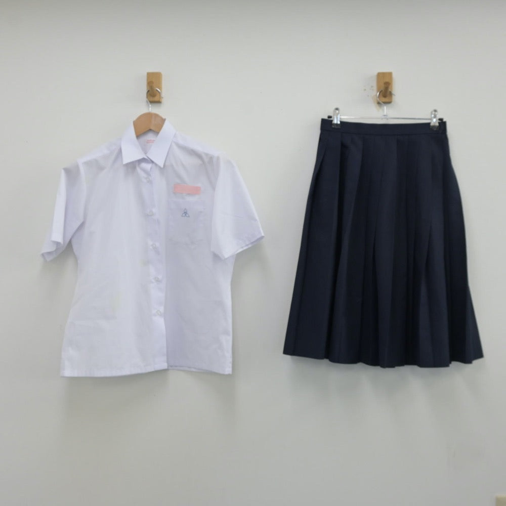 【中古】京都府 峰山中学校 女子制服 2点（シャツ・スカート）sf013991