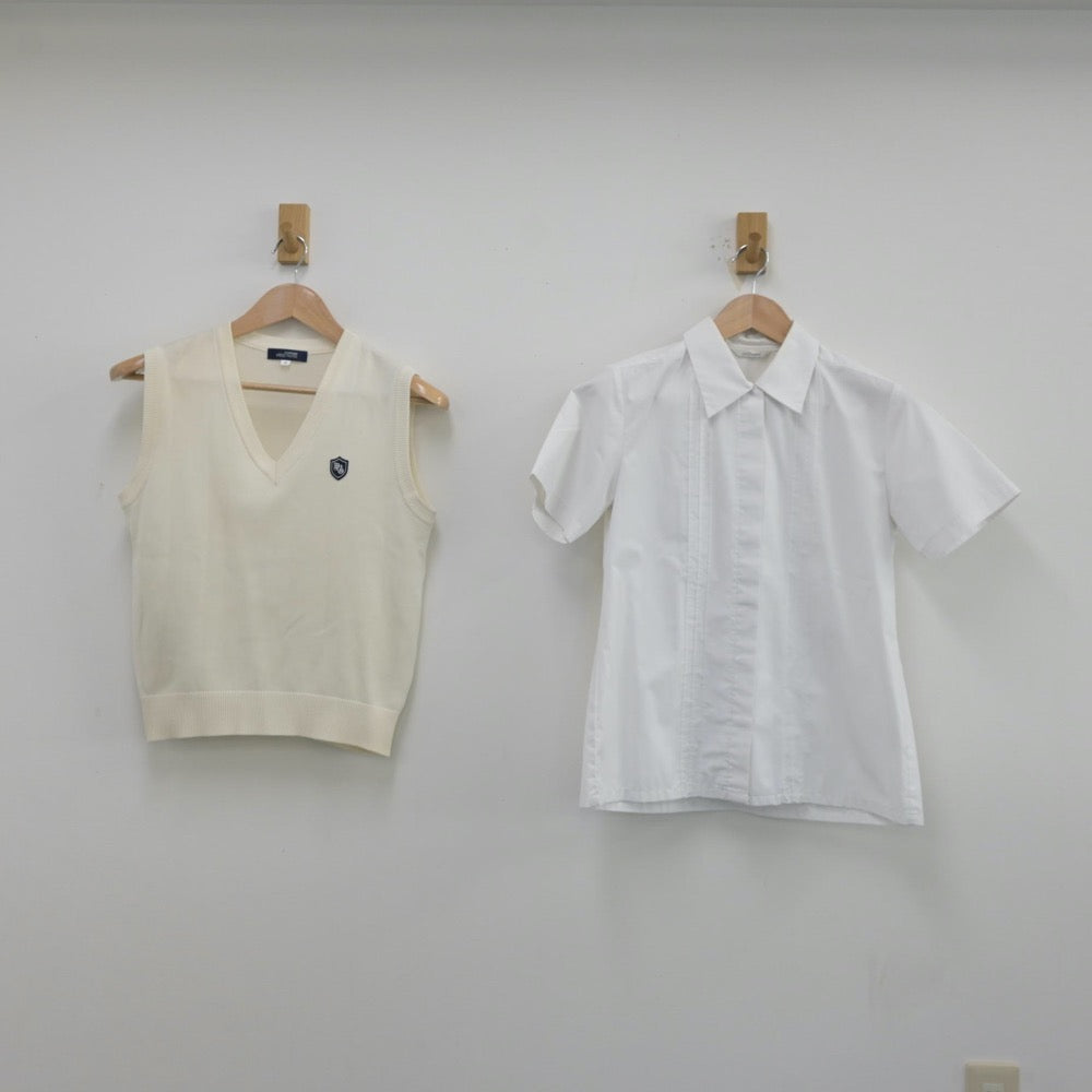 【中古】東京都 山脇学園中学校、高等学校 女子制服 2点（シャツ・ニットベスト）sf014014