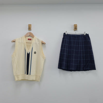 【中古】京都府 京都成安高等学校 女子制服 2点（ニット・スカート）sf014020