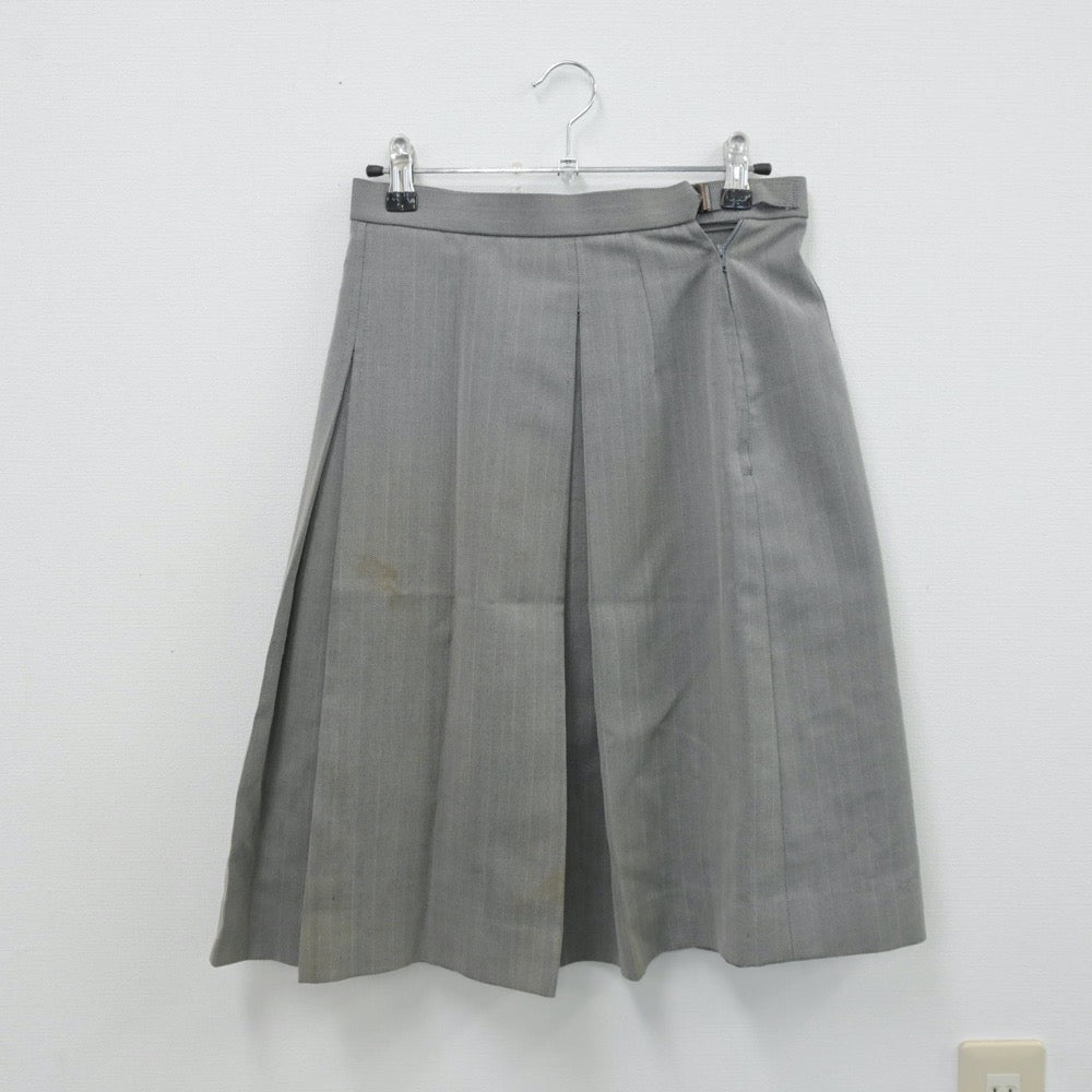 【中古】青森県 黒石商業高等学校 女子制服 3点（シャツ・ニットベスト・スカート）sf014122