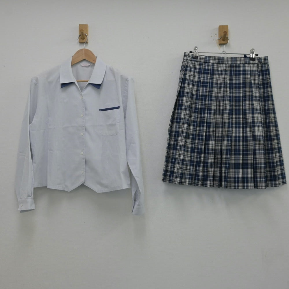 【中古】青森県 黒石高等学校 女子制服 3点（シャツ・シャツ・スカート）sf014125