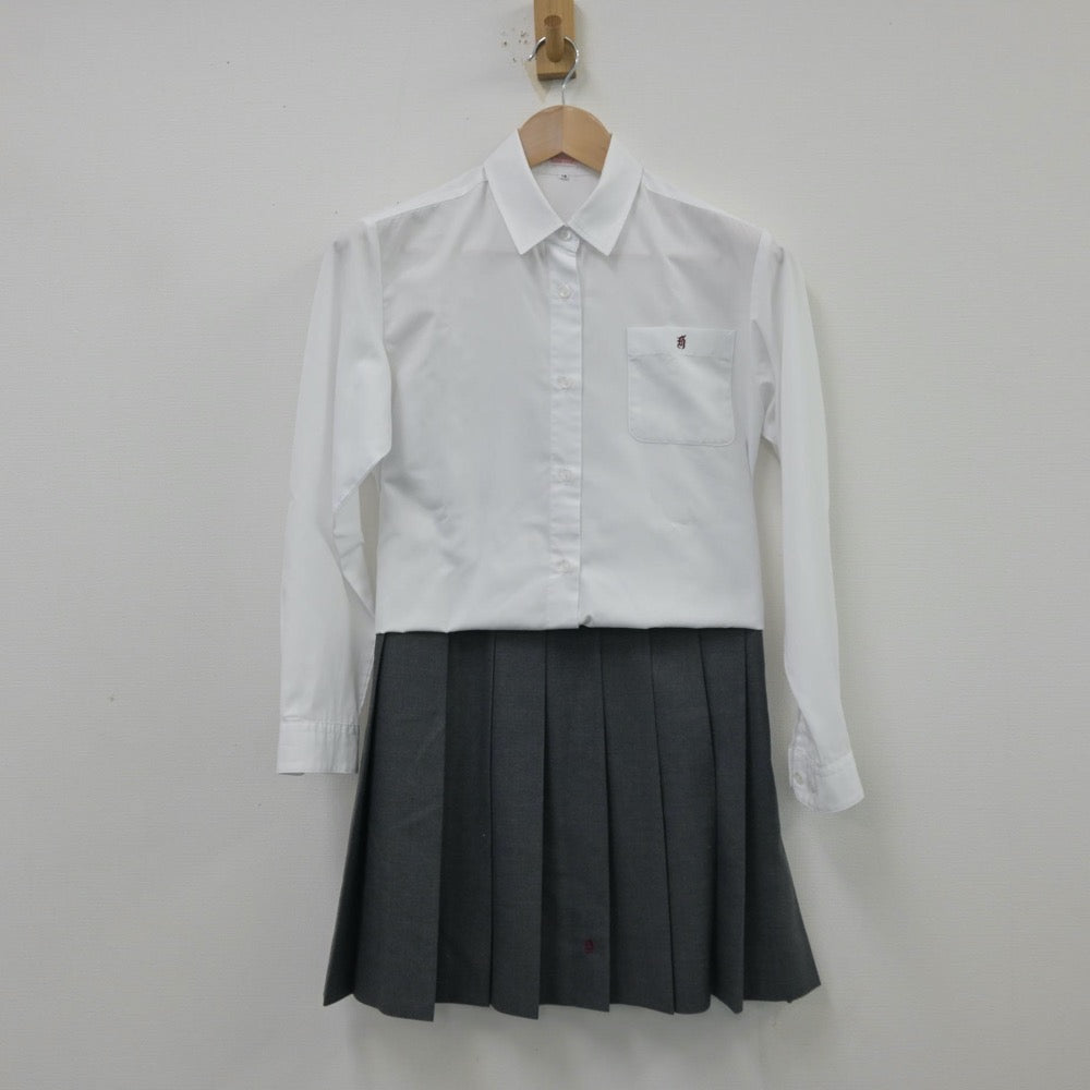 【中古】茨城県 常総学院高等学校 女子制服 4点（ブレザー・シャツ・ニット・スカート）sf014165