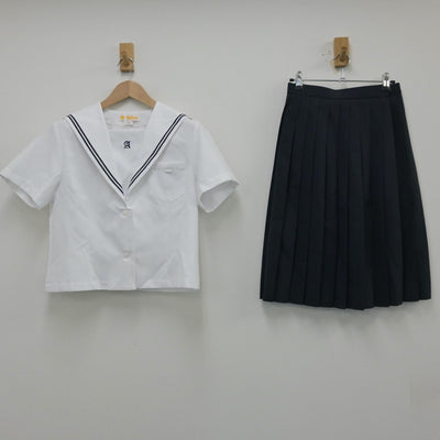 【中古】石川県 浅野川中学校 女子制服 2点（セーラー服・スカート）sf014185