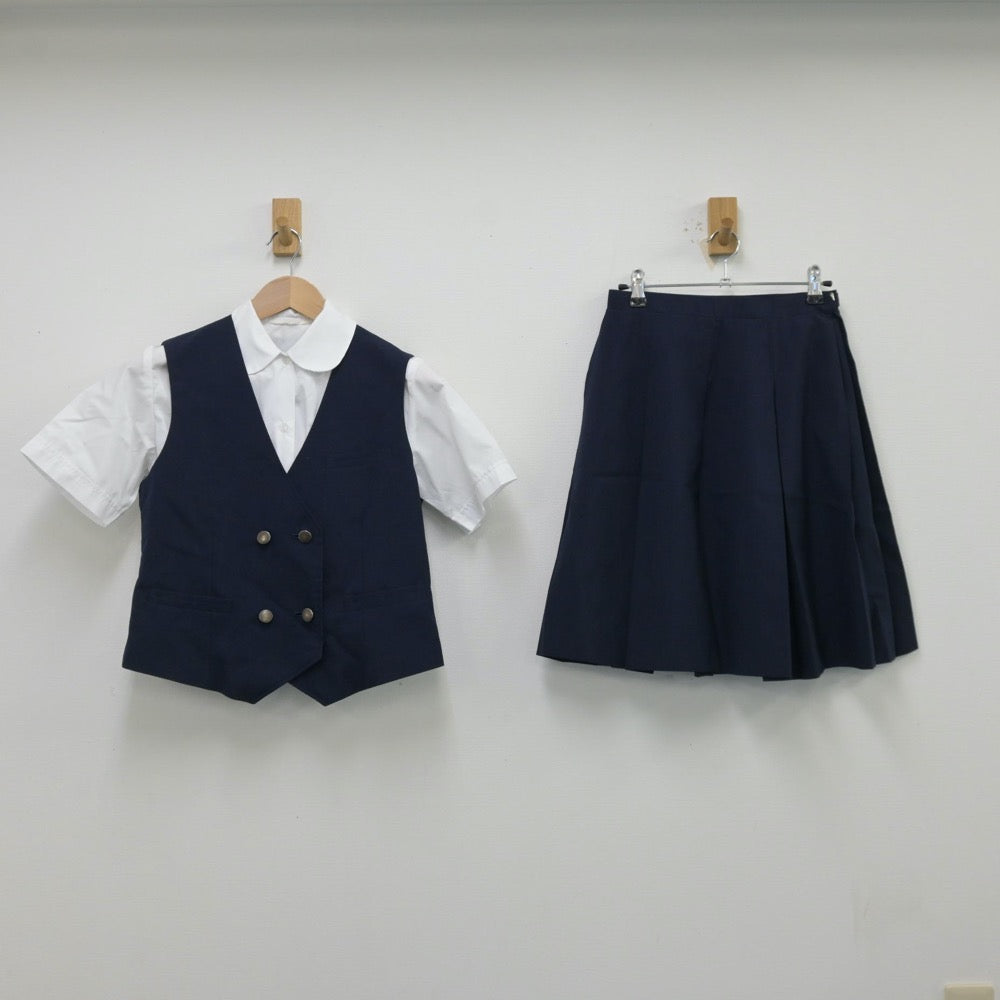 【中古】埼玉県 埼玉県白岡市立白岡中学校 女子制服 3点（シャツ・ベスト・スカート）sf014211