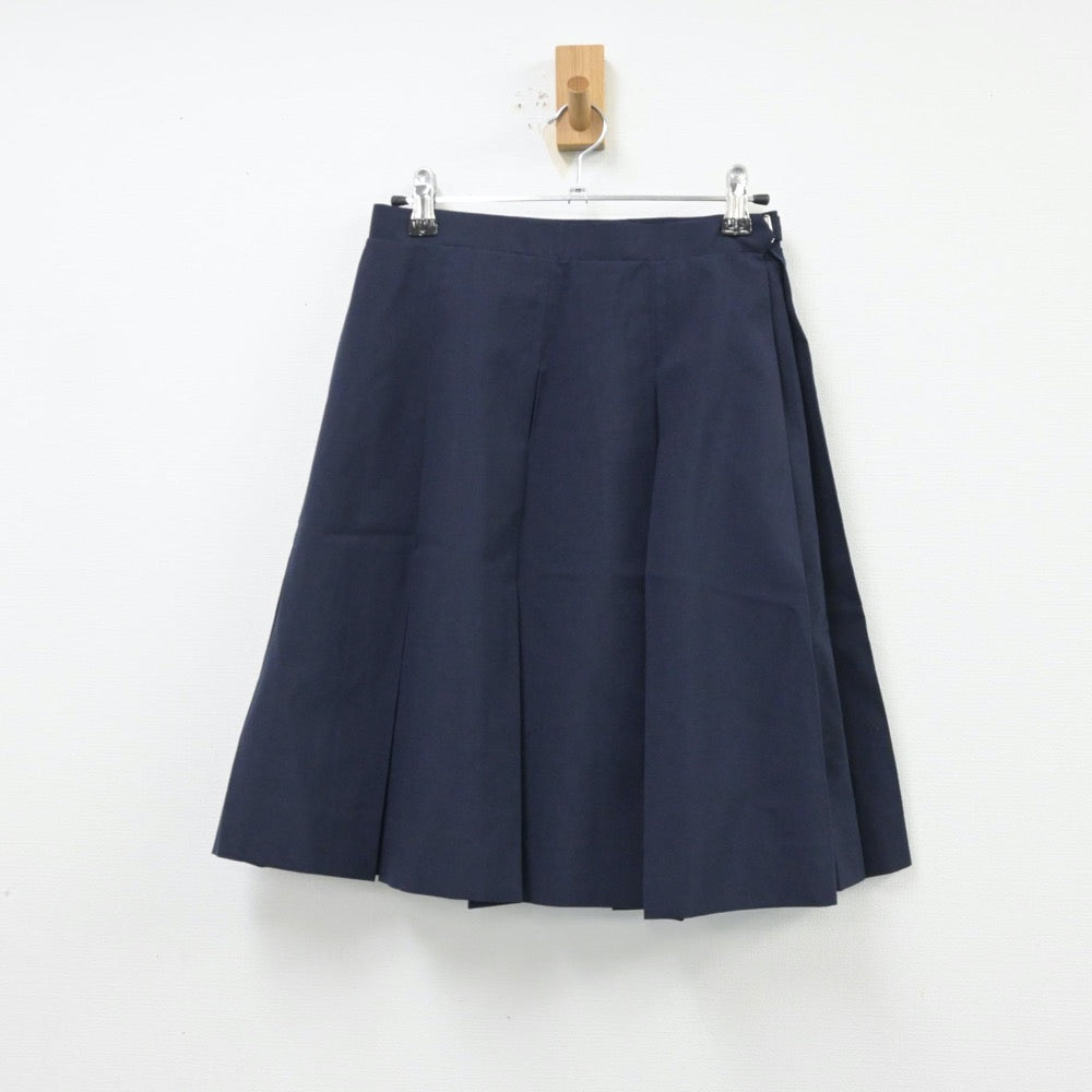 【中古】埼玉県 埼玉県白岡市立白岡中学校 女子制服 3点（シャツ・ベスト・スカート）sf014211