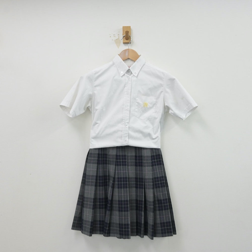 【中古】神奈川県 日本大学高等学校 女子制服 2点（シャツ・スカート）sf014383