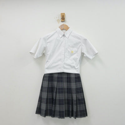 【中古】神奈川県 日本大学高等学校 女子制服 2点（シャツ・スカート）sf014383