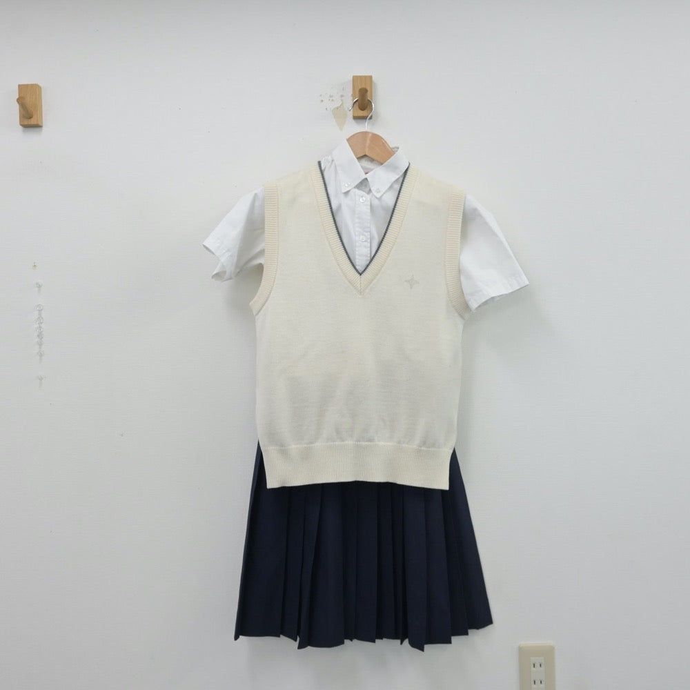 【中古】神奈川県 日本大学高等学校 女子制服 3点（シャツ・ニットベスト・スカート）sf014387