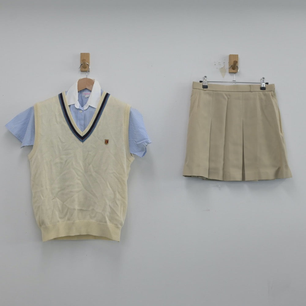 【中古】静岡県 浜松開誠館中学校 女子制服 3点（シャツ・ニットベスト・スカート）sf014419