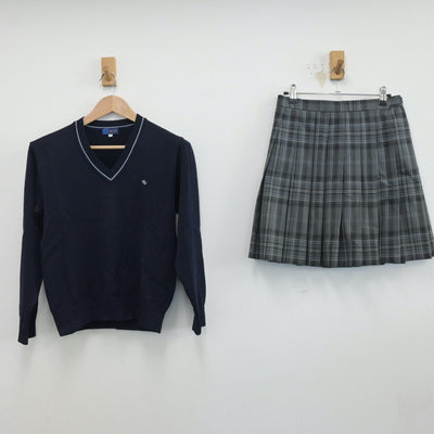 【中古】神奈川県 中央大学附属横浜高等学校 女子制服 2点（ニット・スカート）sf014514