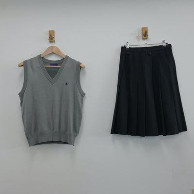 【中古】大阪府 摂津高等学校 女子制服 2点（ニットベスト・スカート）sf014526