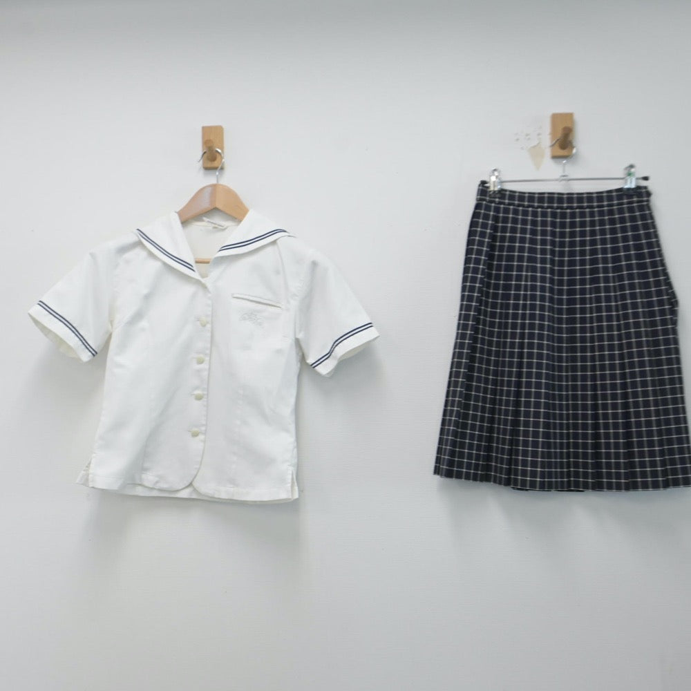 【中古】群馬県 高崎商科大学附属高等学校 女子制服 2点（セーラー服・スカート）sf014649