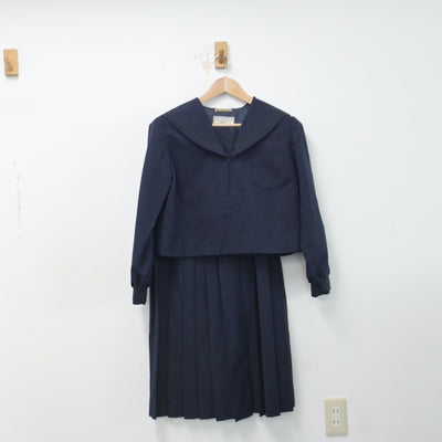 【中古】北海道 室蘭栄高等学校 女子制服 2点（セーラー服・スカート）sf014678