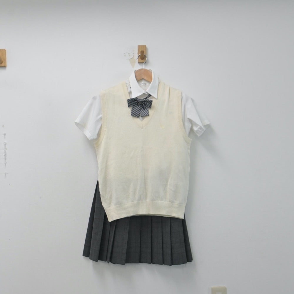 【中古】東京都 江北高等学校 女子制服 4点（シャツ・ニットベスト・スカート）sf014689