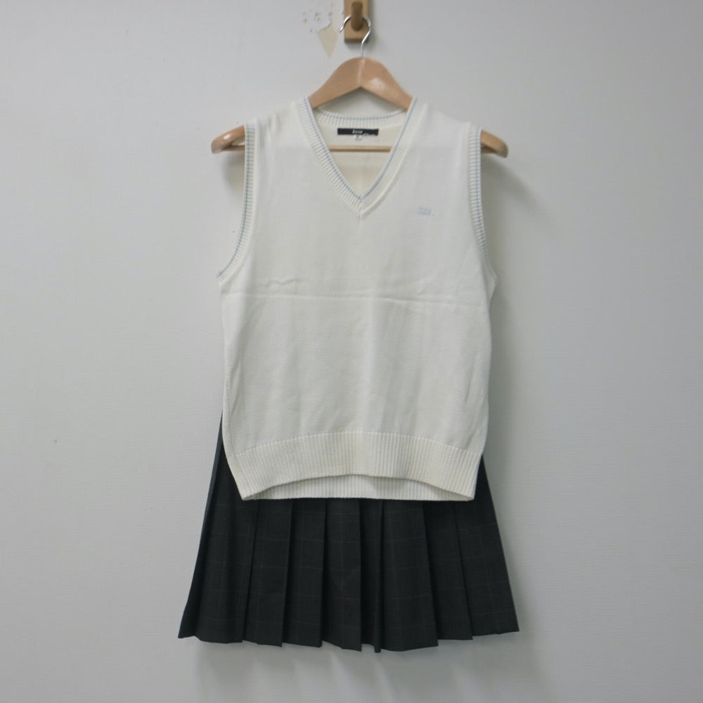 【中古】千葉県 東邦大学付属東邦高等学校 女子制服 3点（ニットベスト・スカート）sf014798