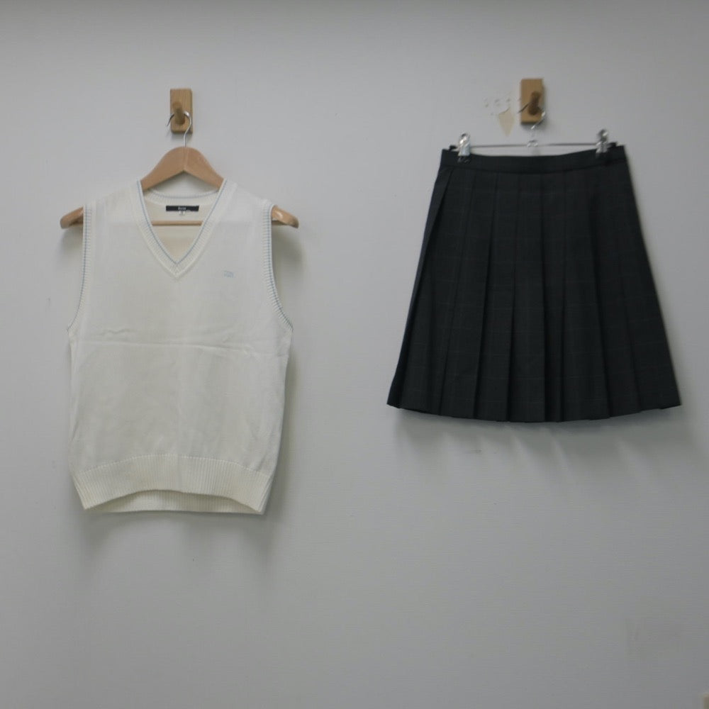 【中古】千葉県 東邦大学付属東邦高等学校 女子制服 3点（ニットベスト・スカート）sf014798