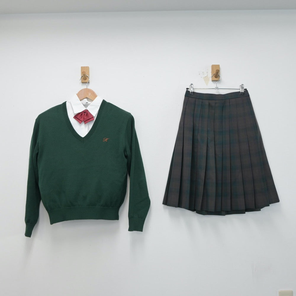 【中古】千葉県 国府台女子学院中等部・高等部 女子制服 4点（シャツ・ニット・スカート）sf015122